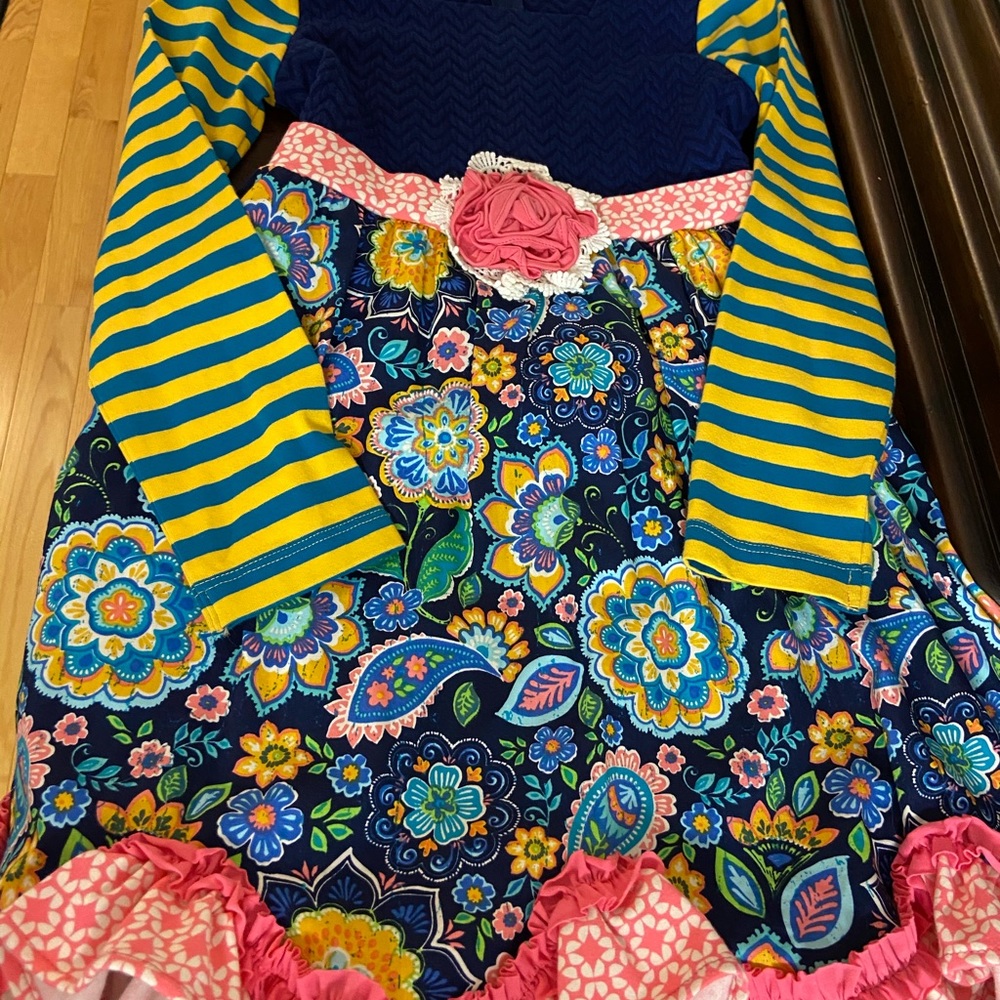New Counting daisy’s girls dress size 8